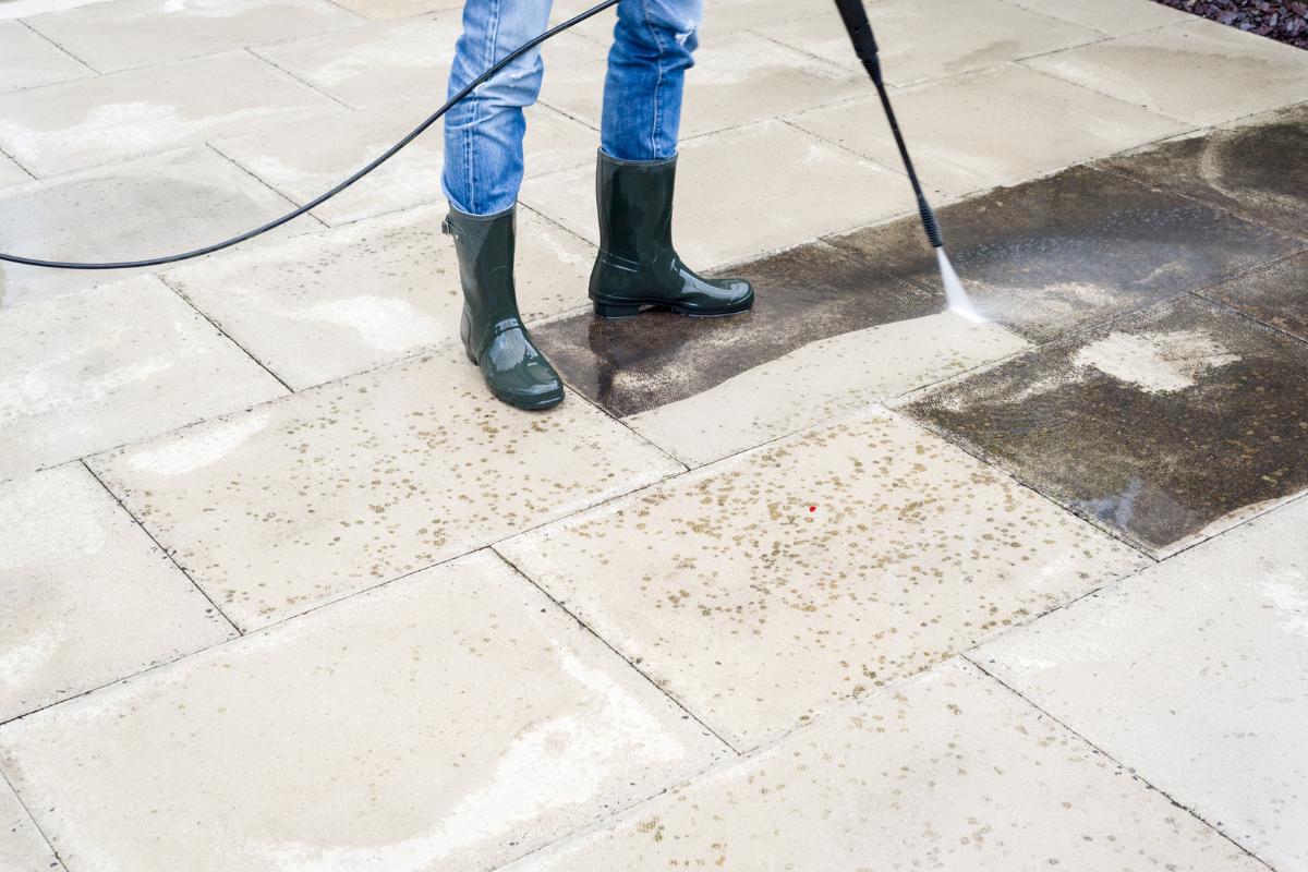 3 reasons to have your paver patio pressure washed before winter arrives